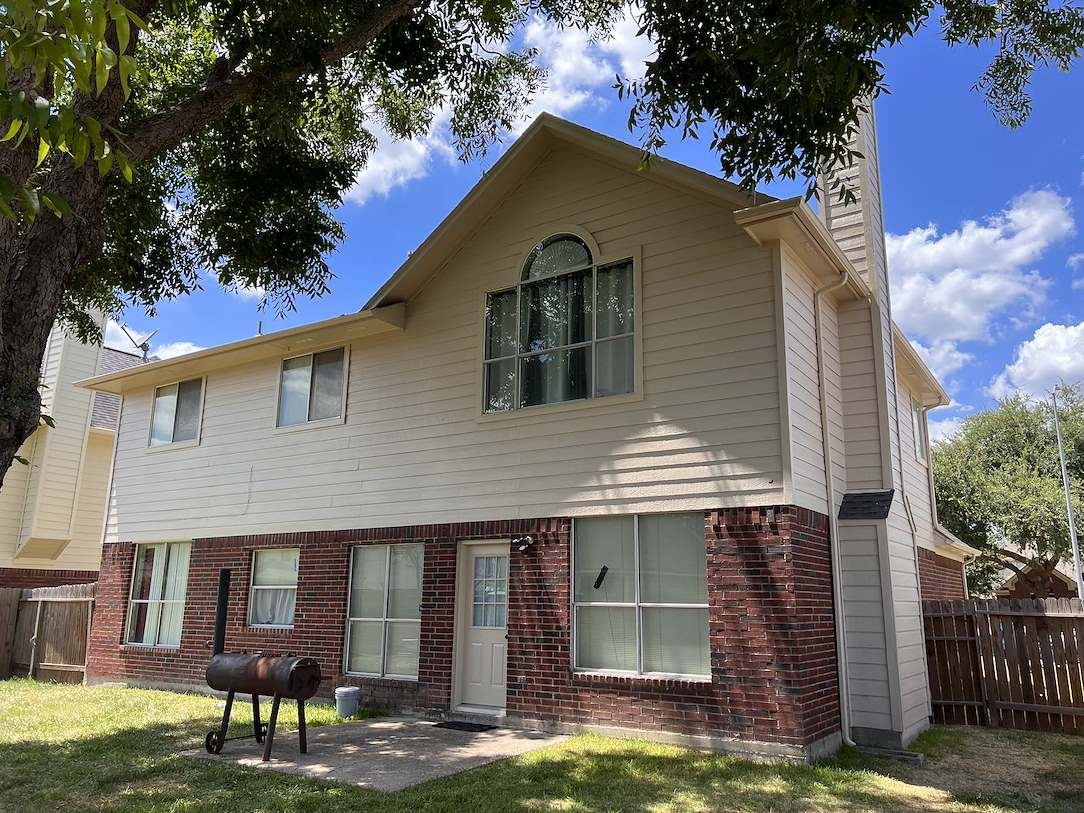 home-painters-friendswood A freshly painted brick and siding home in Houston